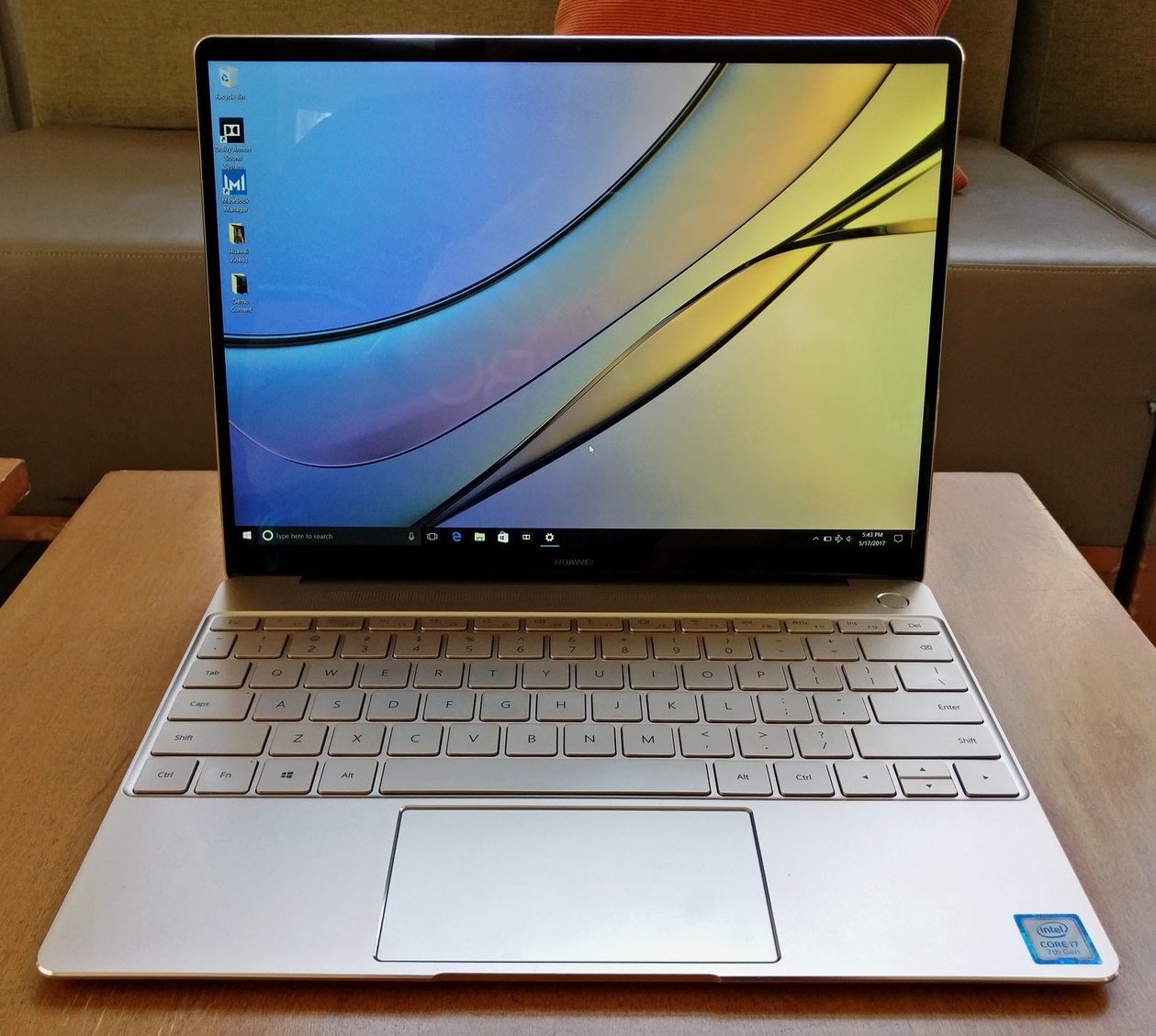 Huawei’s MateBook X Is MacBook’s Latest Competitor