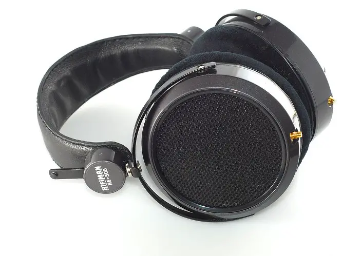 HiFiMan HE-500 (695.00 Euro).