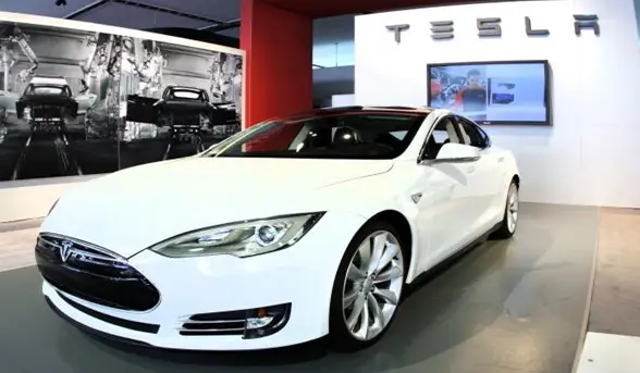 tesla-motors-electric-car