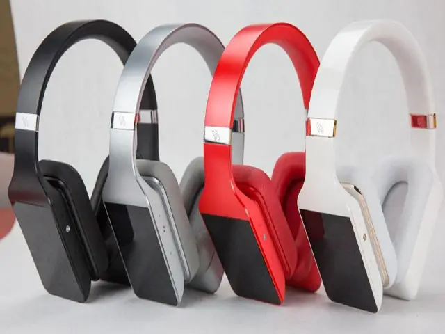 Vinci: Smart Headphones That Understand You