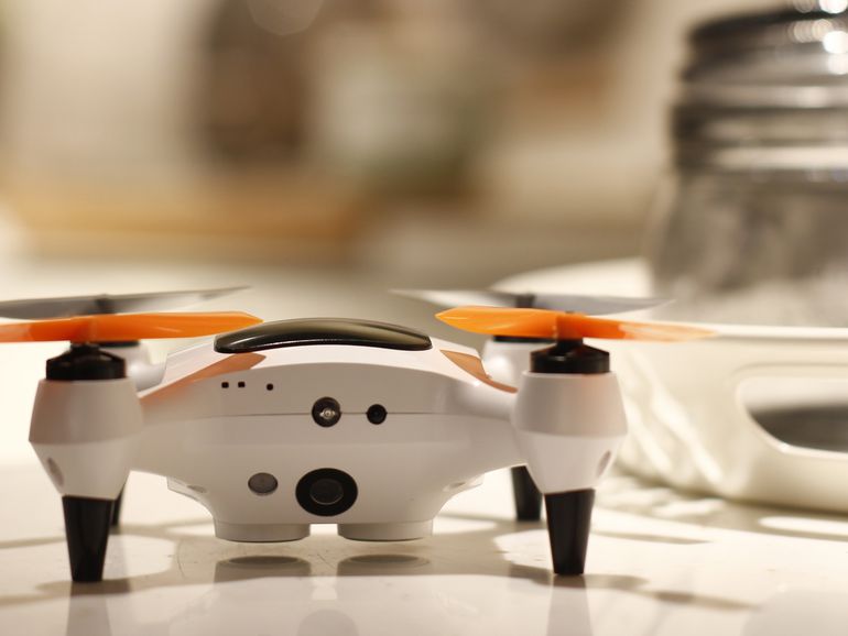 zano-onago-fly-nano-drone